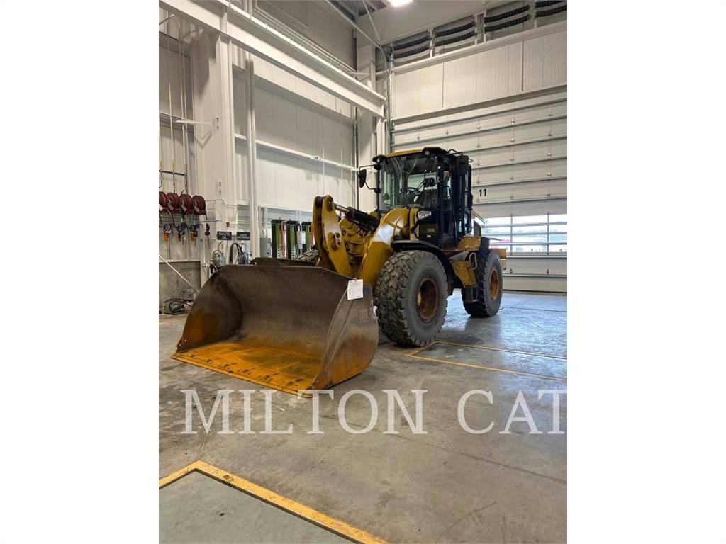 CAT 938M 3V Фронтальные погрузчики