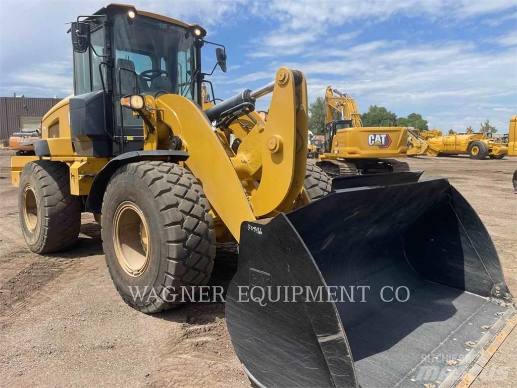 CAT 938M FC Фронтальные погрузчики