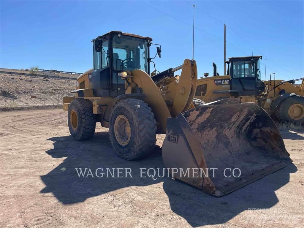 CAT 938M FC Фронтальные погрузчики