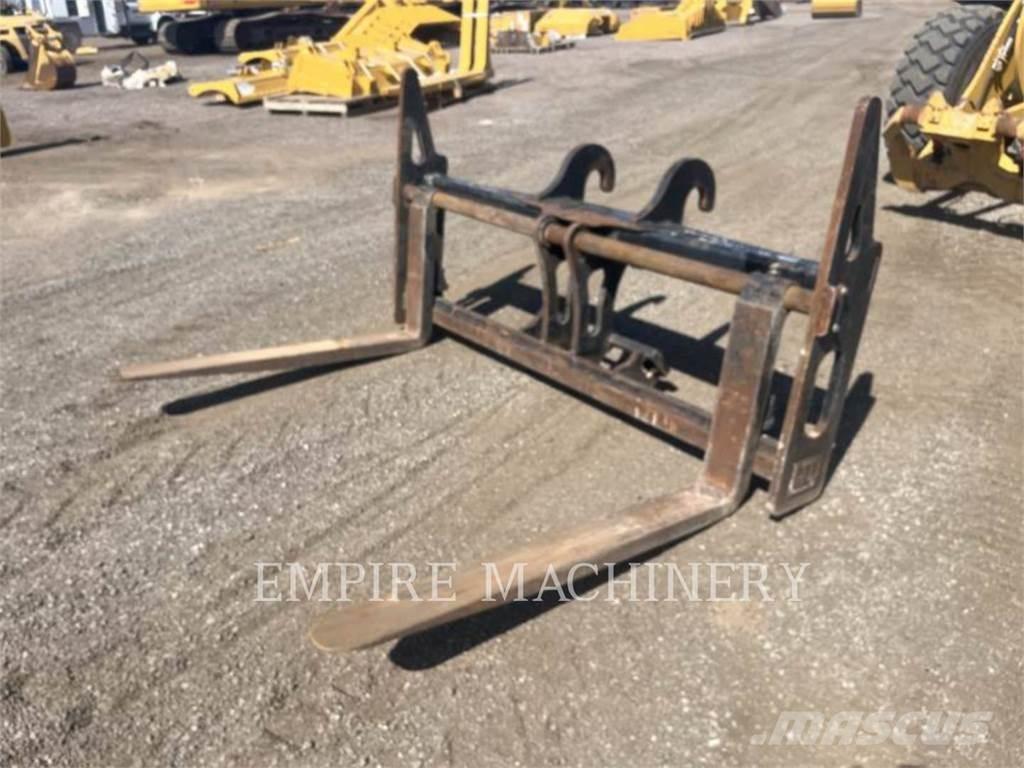 CAT 938M FC FK Паллетные вилы для фронтальных погрузчиков