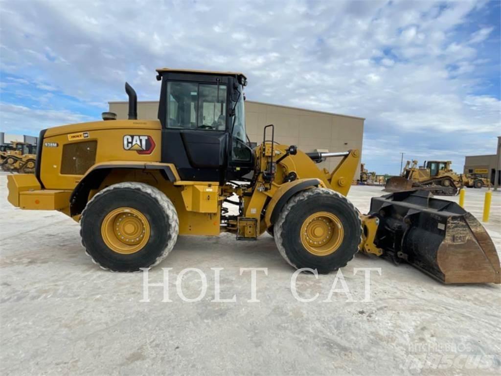 CAT 938M ISO Фронтальные погрузчики
