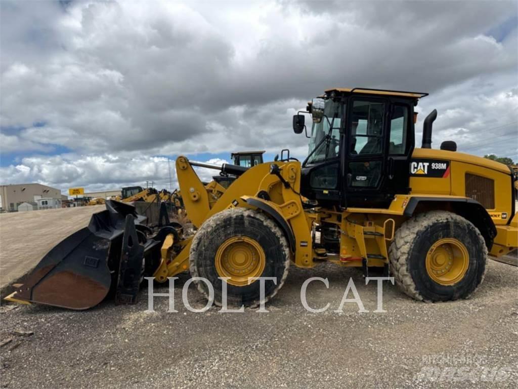 CAT 938M QC Фронтальные погрузчики