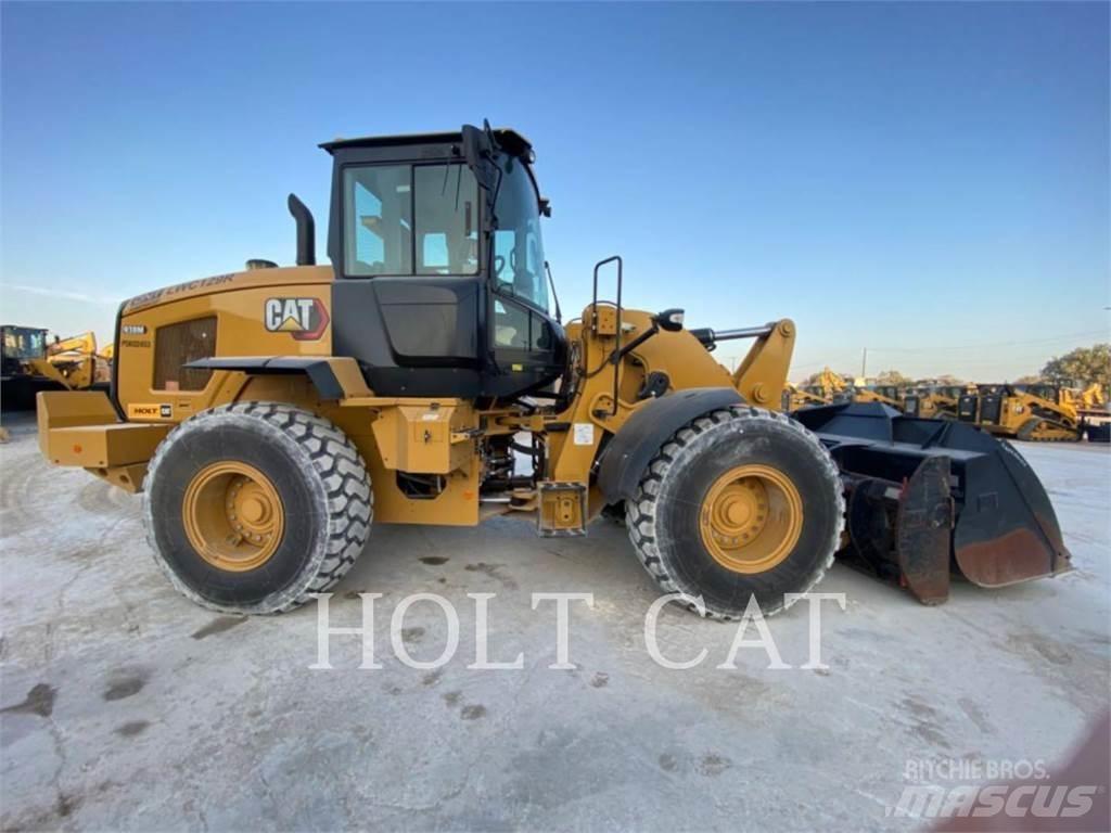 CAT 938M QC Фронтальные погрузчики