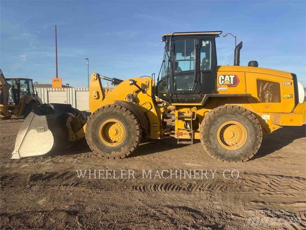 CAT 938M QC Фронтальные погрузчики