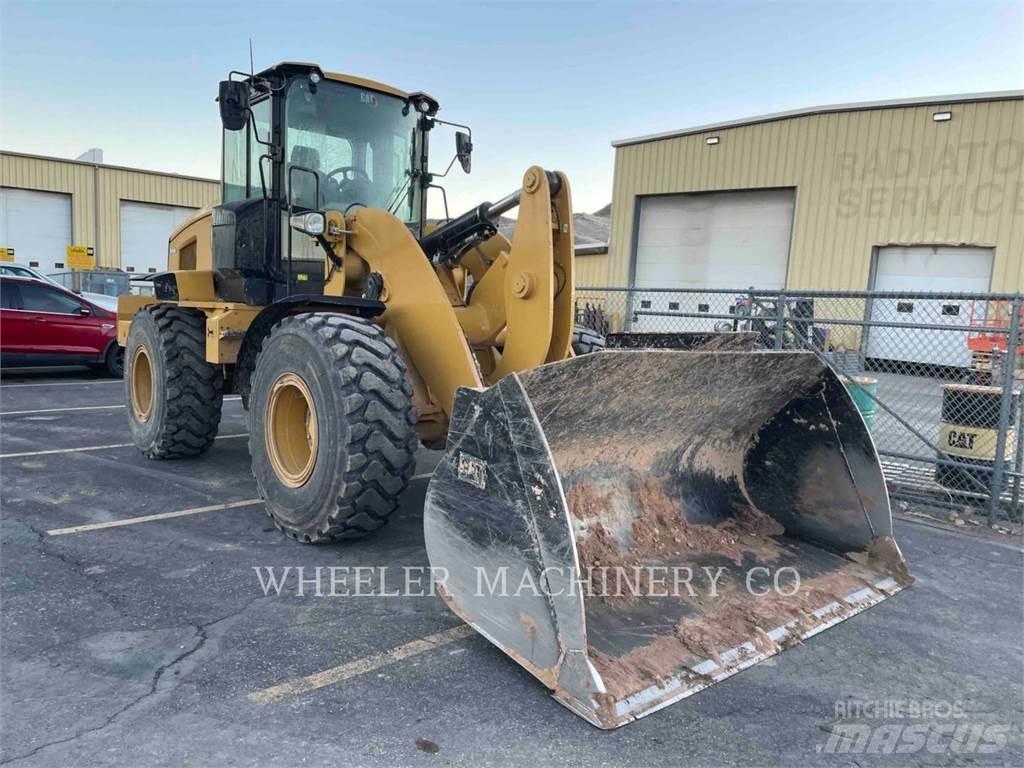 CAT 938M QC Фронтальные погрузчики