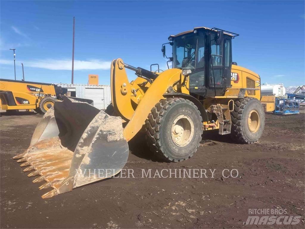CAT 938M QC Фронтальные погрузчики