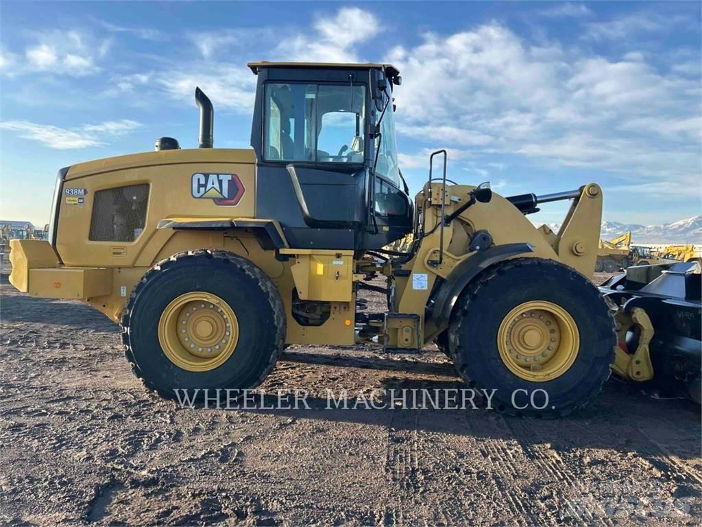 CAT 938M QC Фронтальные погрузчики