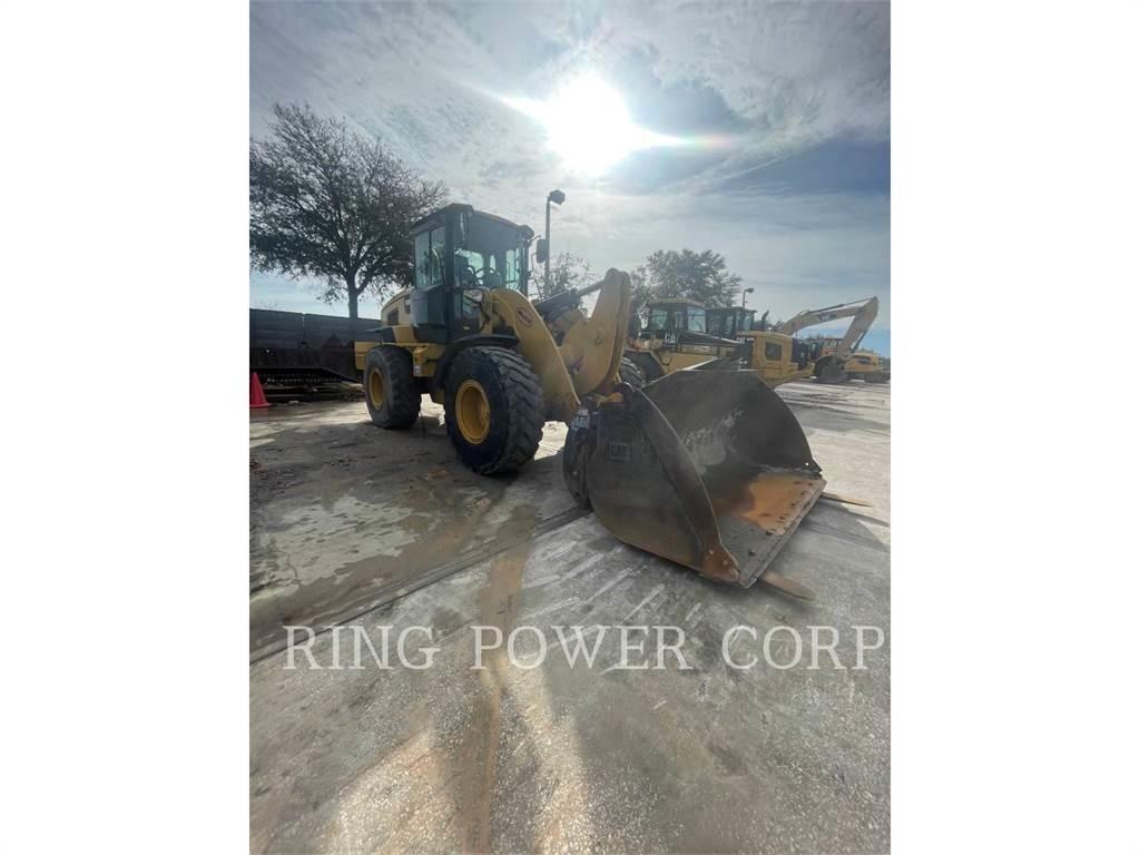 CAT 938MQC Фронтальные погрузчики