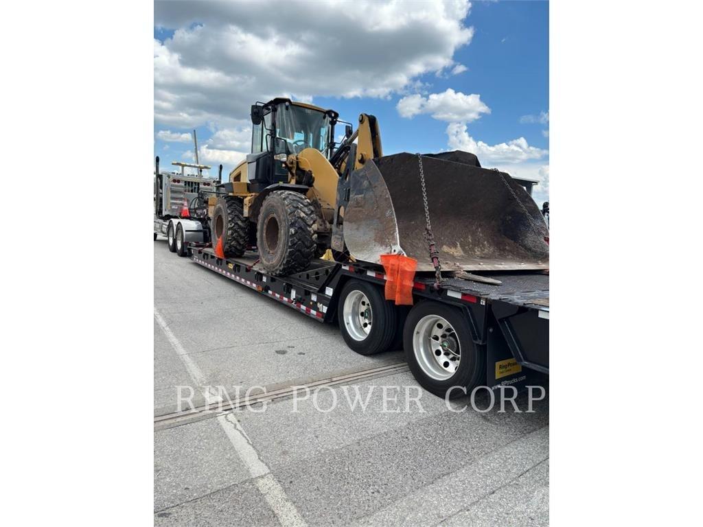 CAT 938MQC Фронтальные погрузчики