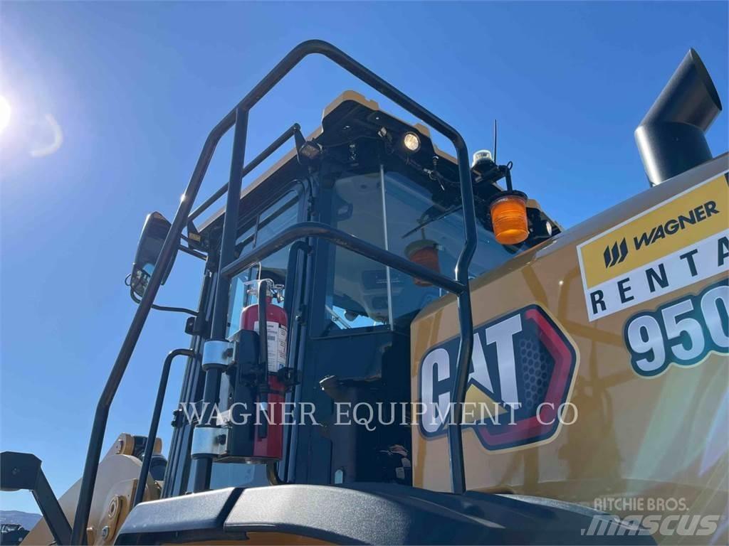 CAT 950 Фронтальные погрузчики