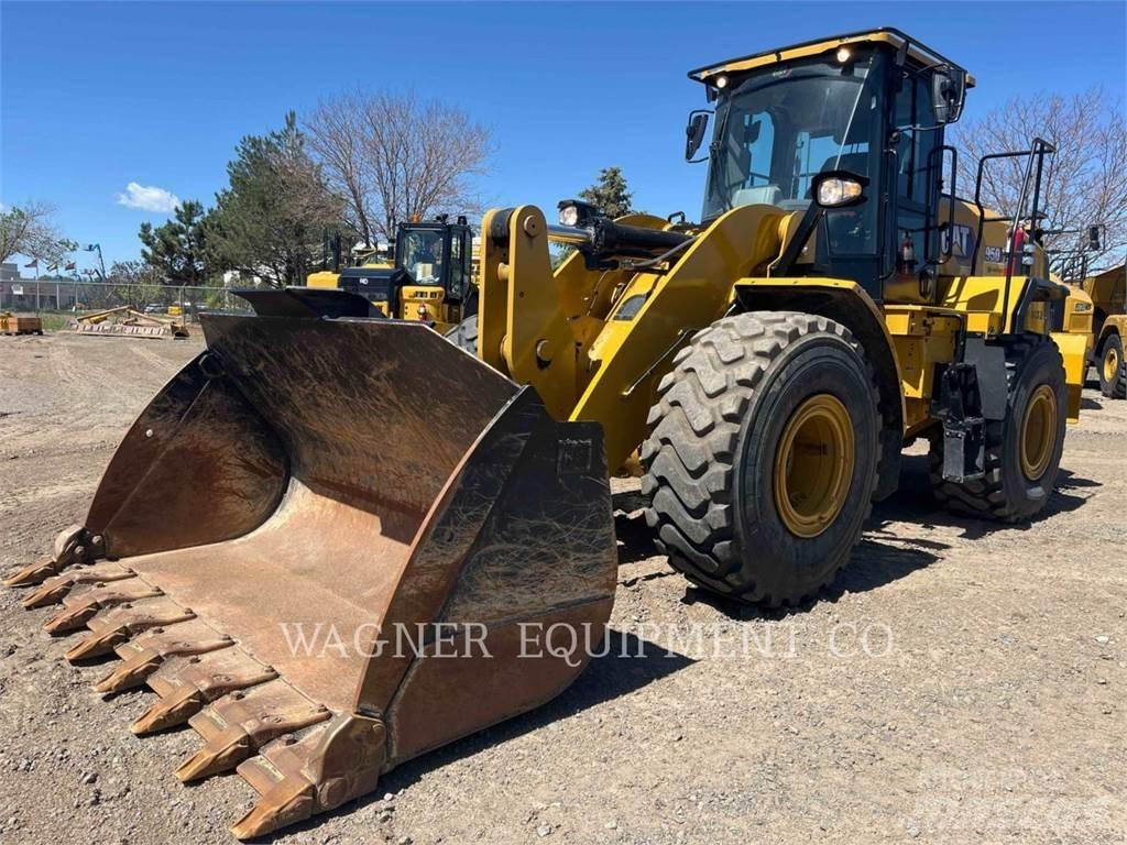 CAT 950 Фронтальные погрузчики