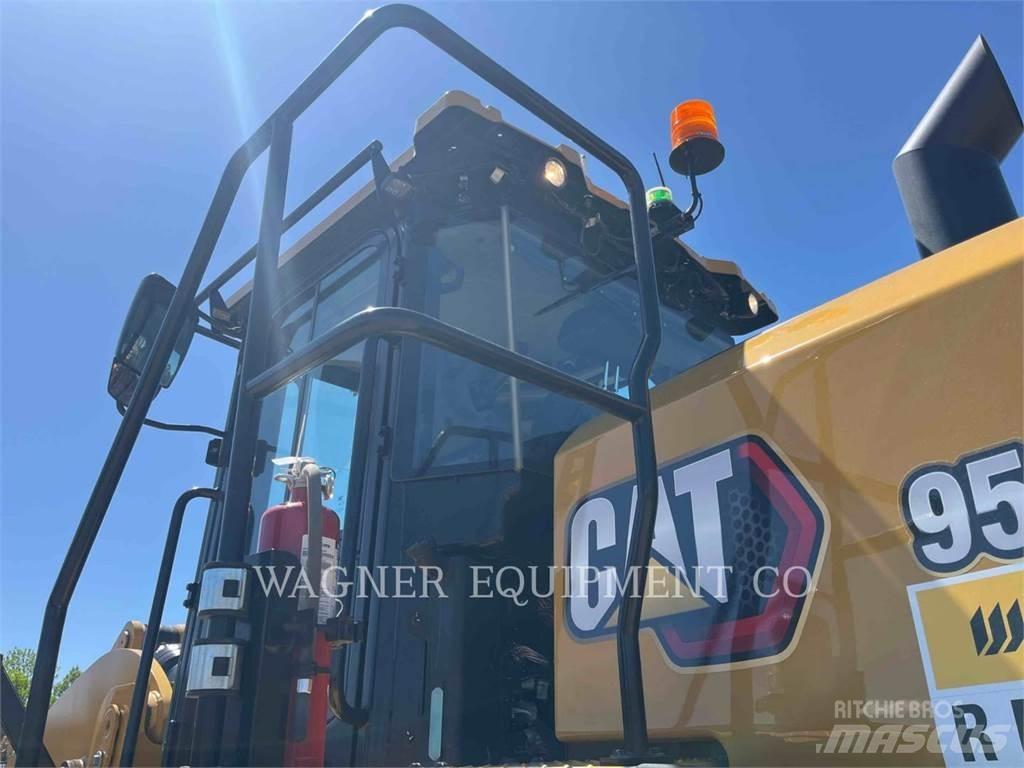CAT 950 Фронтальные погрузчики