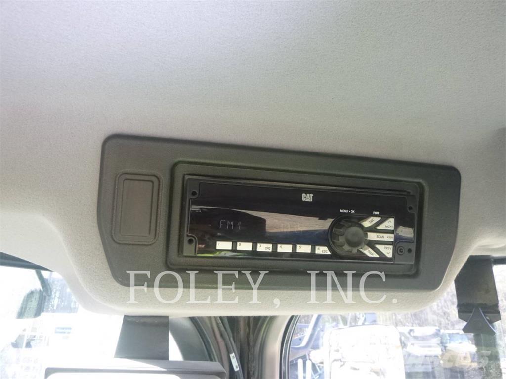 CAT 950 GC Фронтальные погрузчики