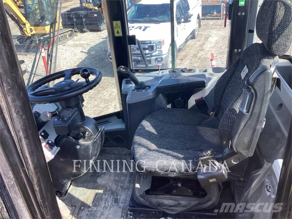 CAT 950 GC Фронтальные погрузчики