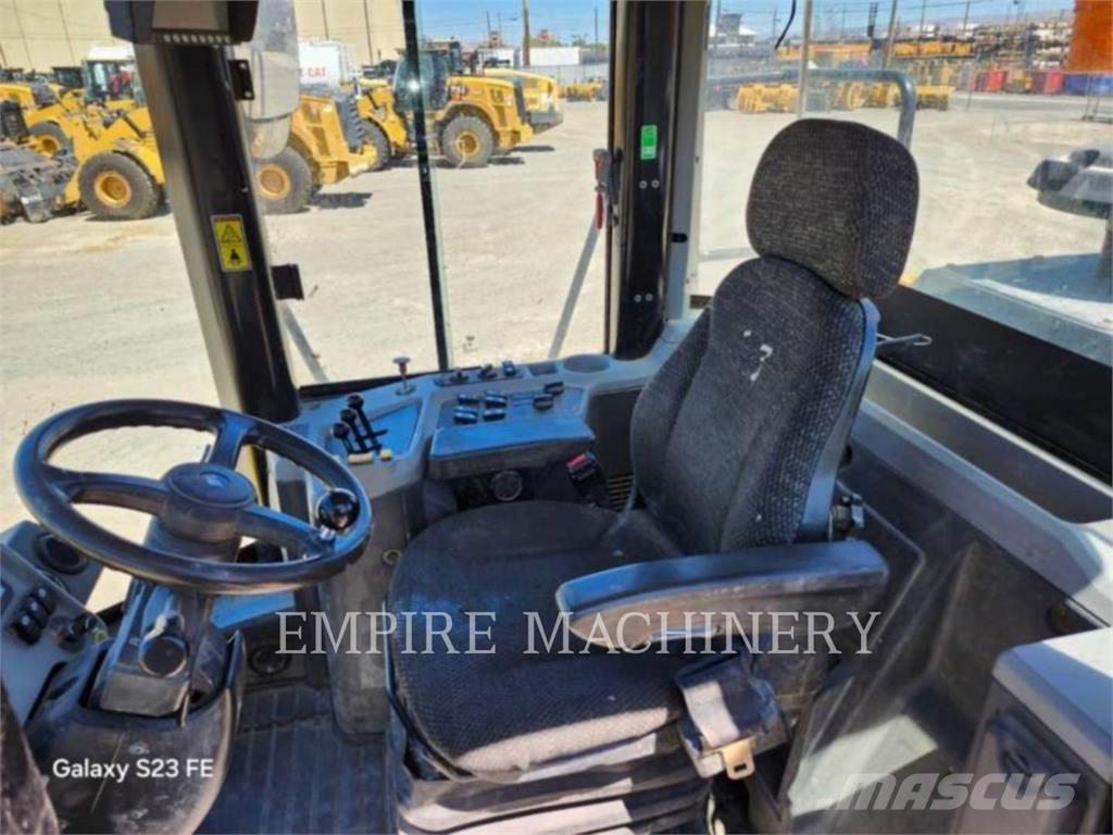 CAT 950GC Фронтальные погрузчики