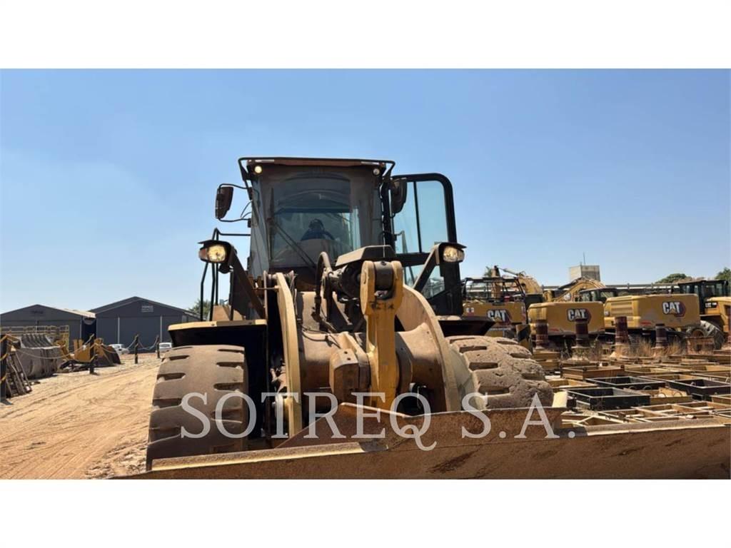 CAT 950L Фронтальные погрузчики