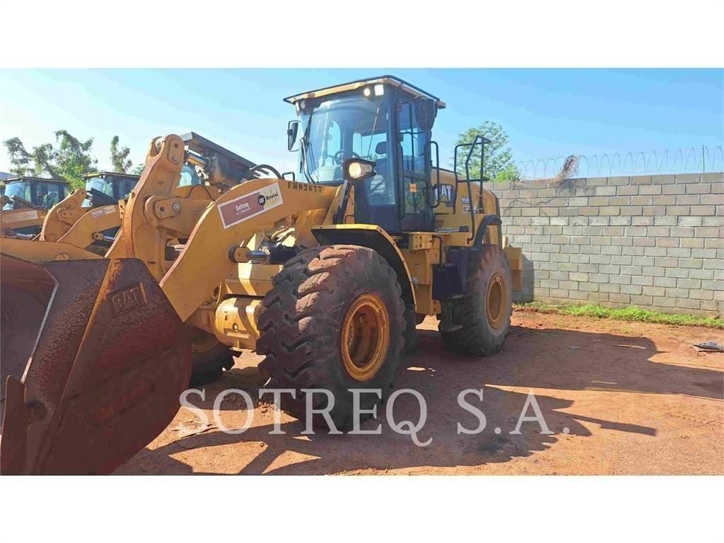 CAT 950L Фронтальные погрузчики