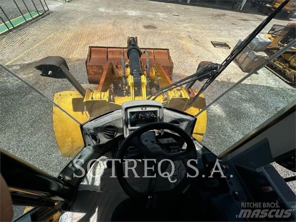 CAT 950L Фронтальные погрузчики