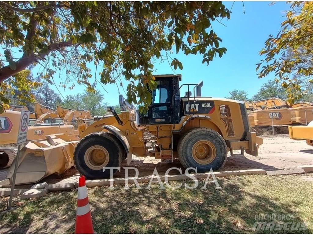 CAT 950L Фронтальные погрузчики