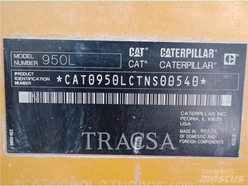CAT 950L Фронтальные погрузчики