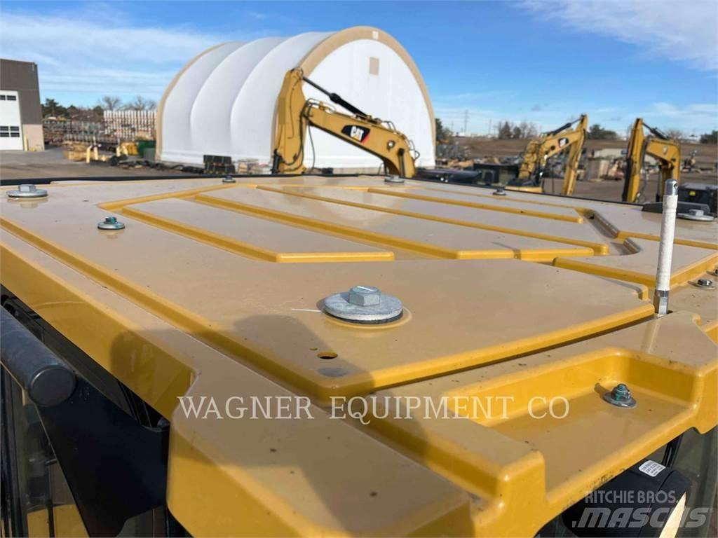CAT 950M Фронтальные погрузчики