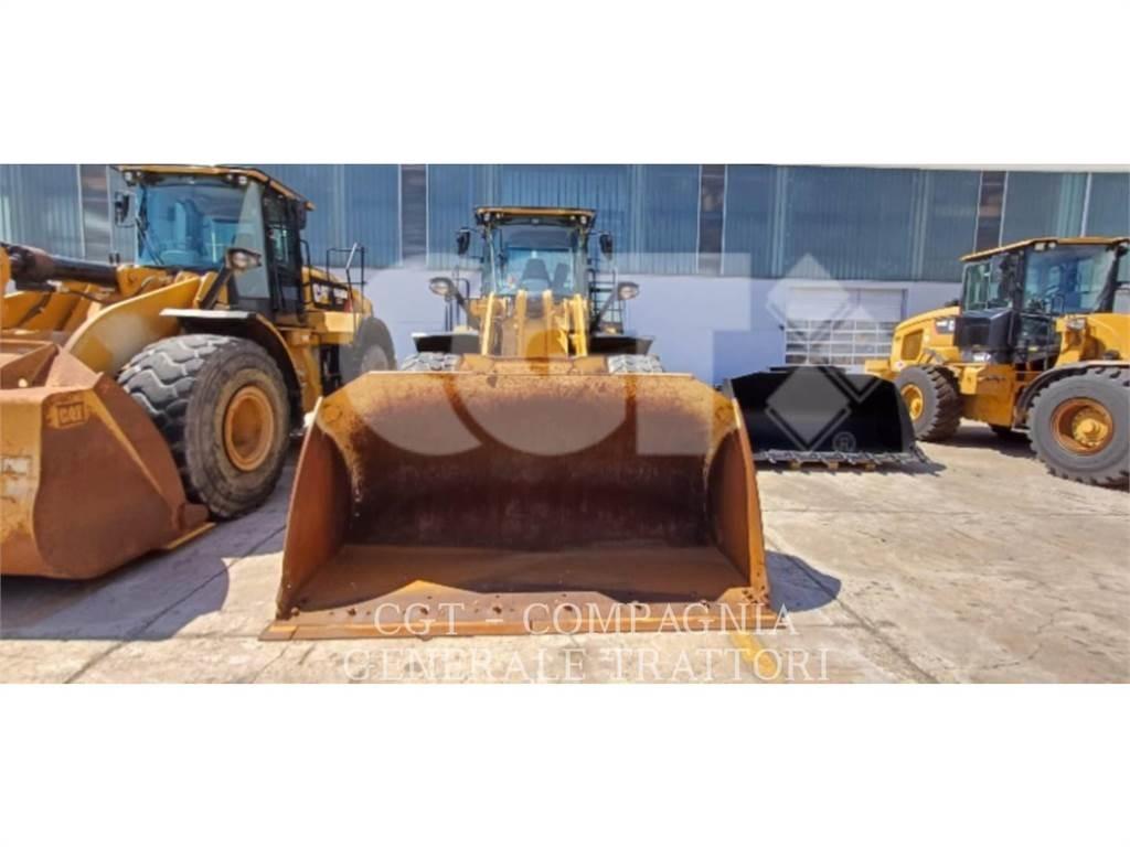 CAT 950M Фронтальные погрузчики