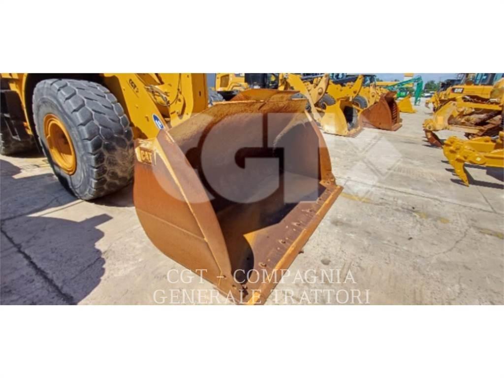 CAT 950M Фронтальные погрузчики