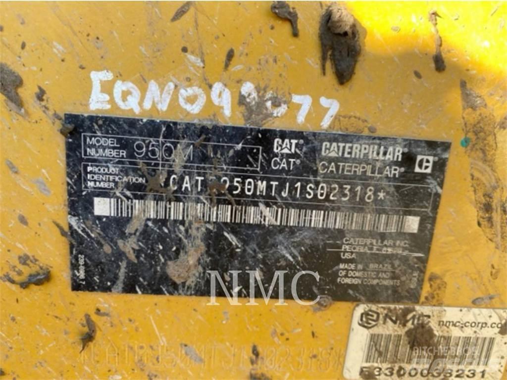 CAT 950M Фронтальные погрузчики
