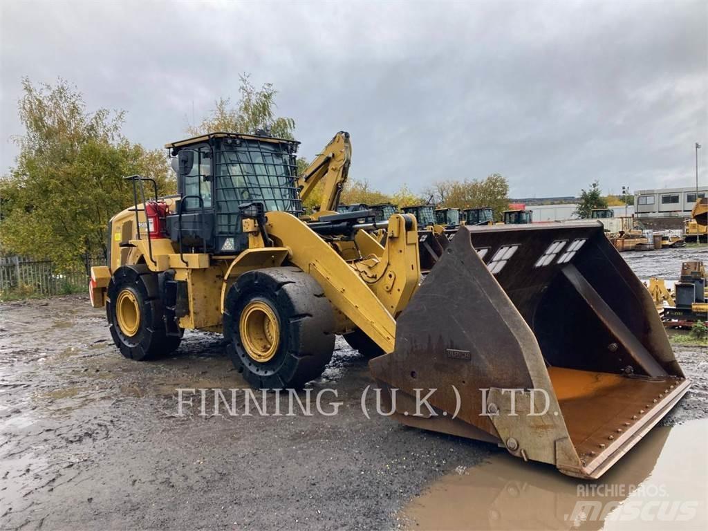 CAT 950M Фронтальные погрузчики