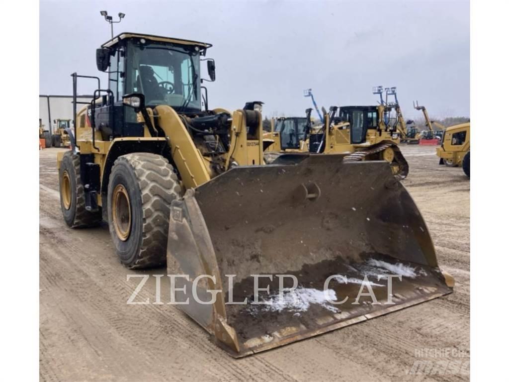 CAT 950M Фронтальные погрузчики