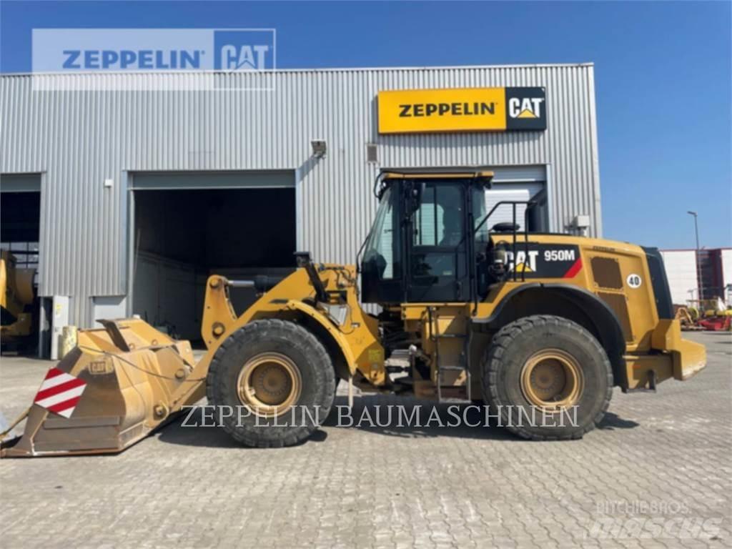 CAT 950M Фронтальные погрузчики