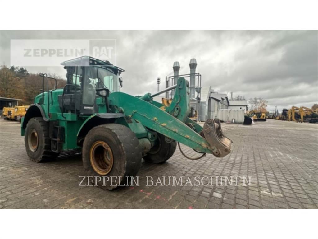 CAT 950M Фронтальные погрузчики