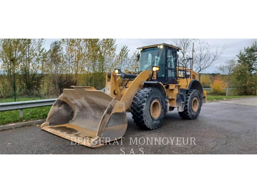 CAT 950M Фронтальные погрузчики