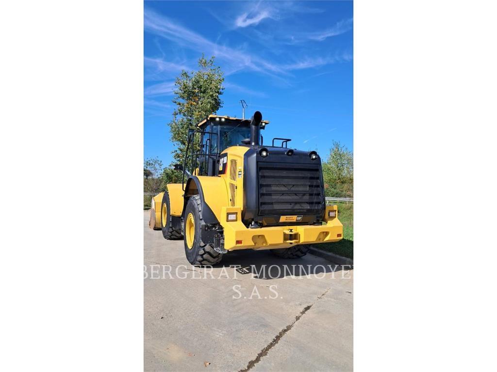 CAT 950M Фронтальные погрузчики