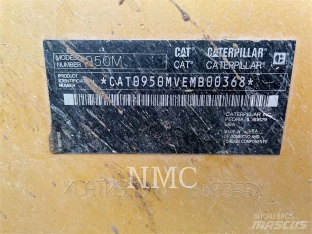 CAT 950M Фронтальные погрузчики