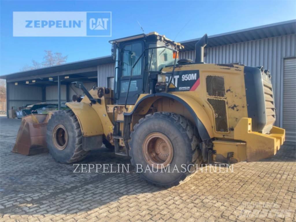 CAT 950M Фронтальные погрузчики