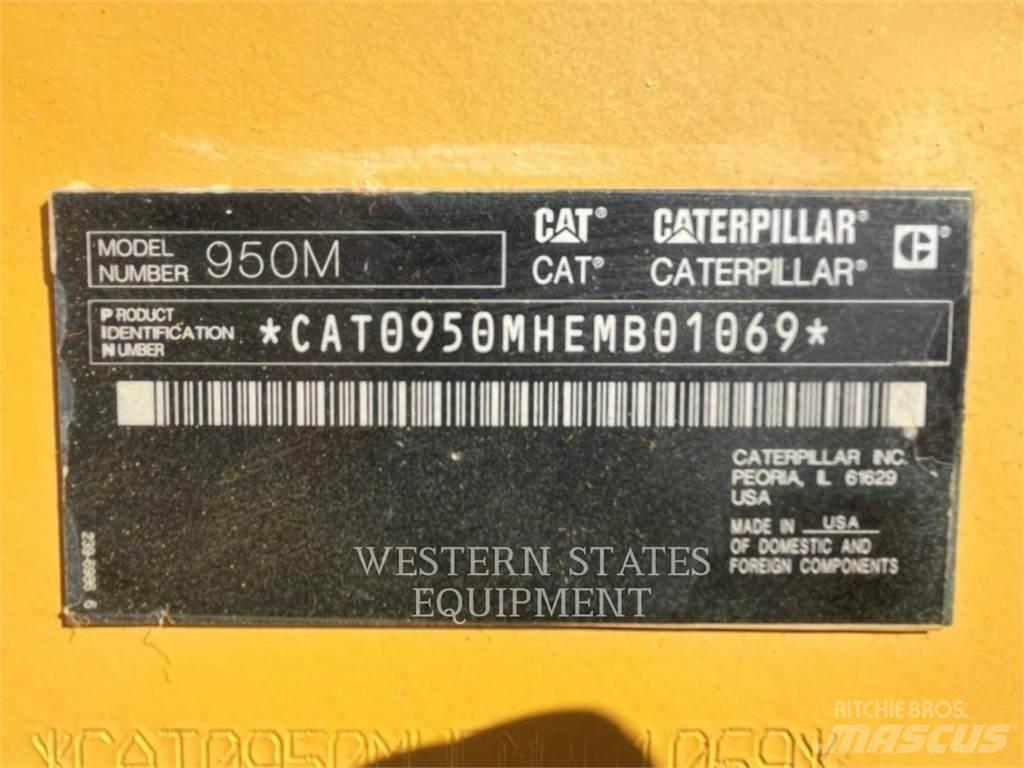 CAT 950M Фронтальные погрузчики