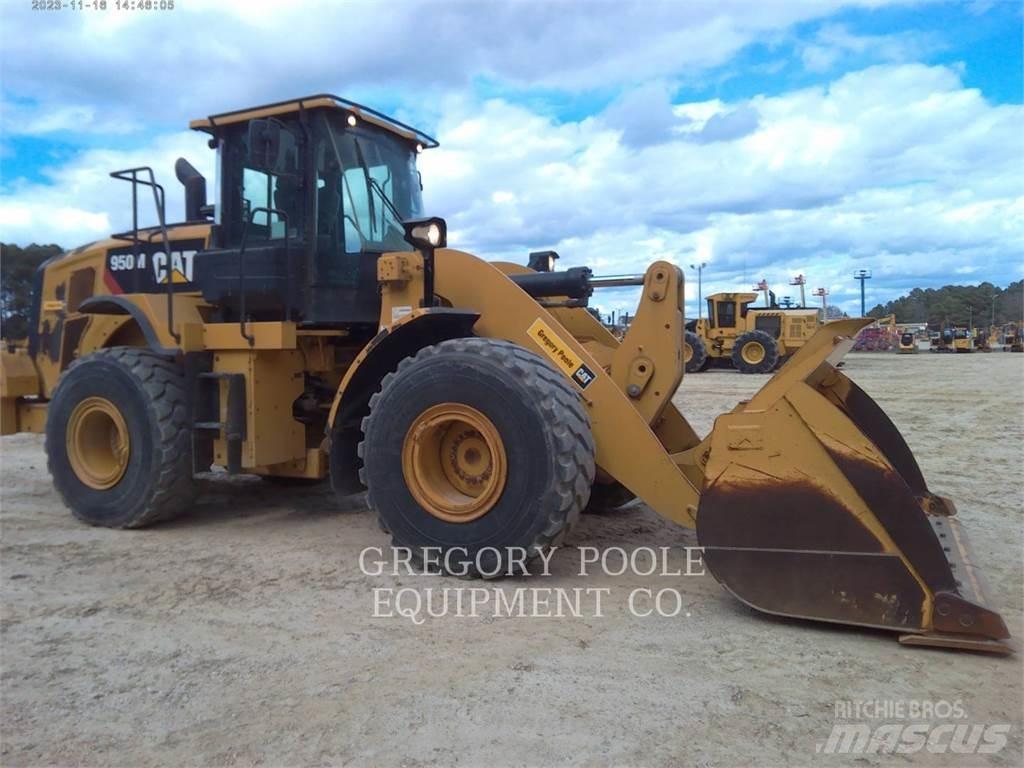 CAT 950M Фронтальные погрузчики