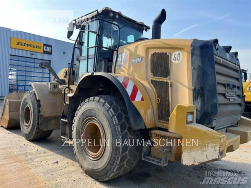 CAT 950M Фронтальные погрузчики