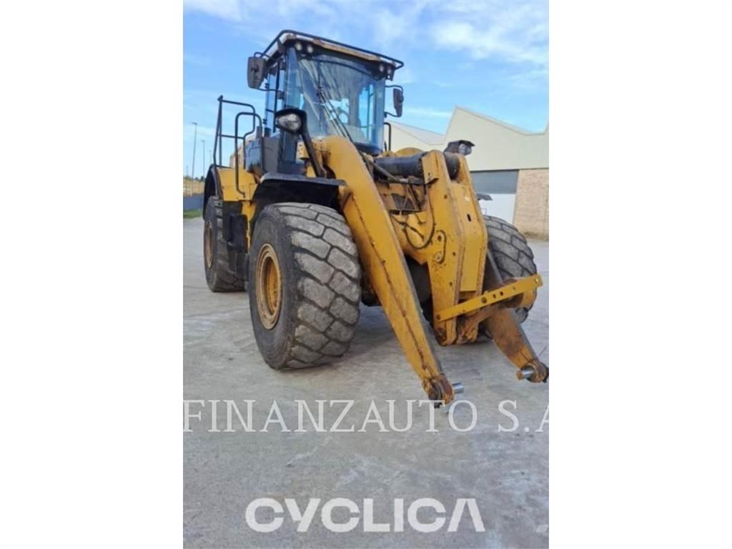 CAT 950M Фронтальные погрузчики