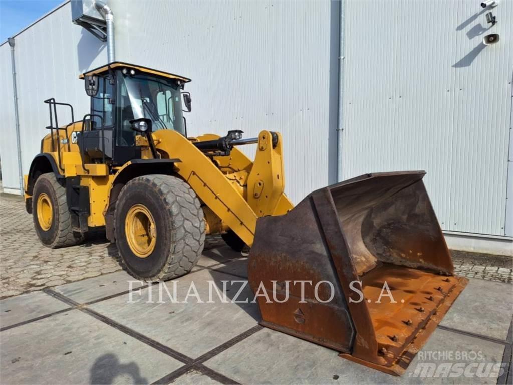 CAT 950M Фронтальные погрузчики