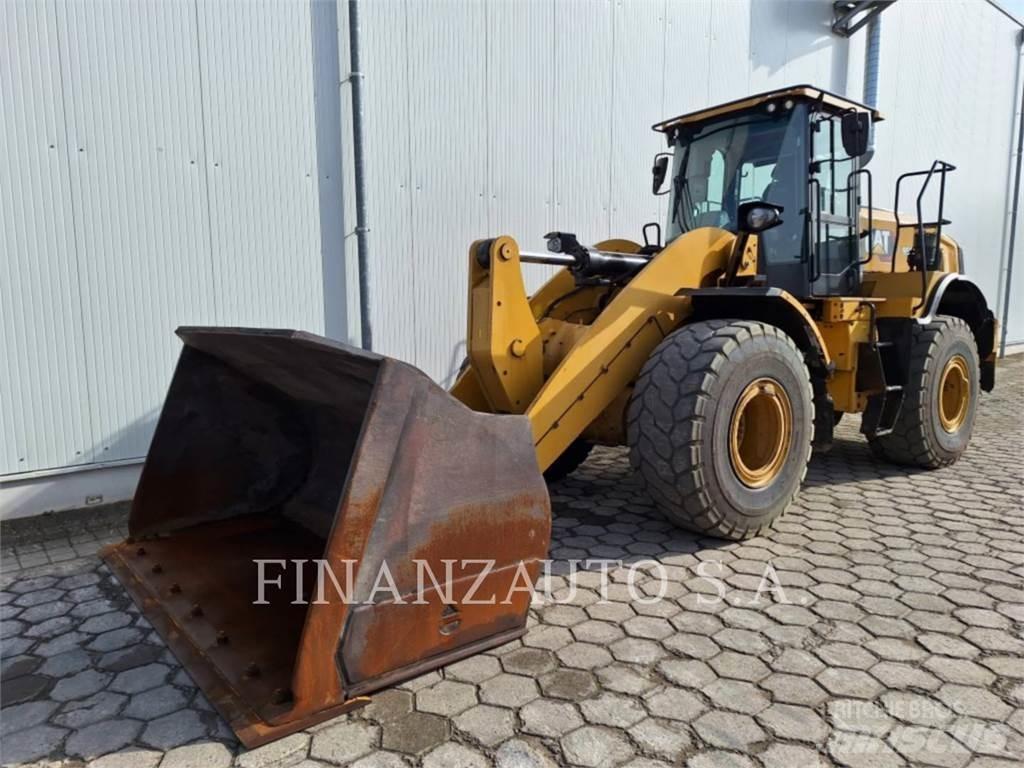CAT 950M Фронтальные погрузчики