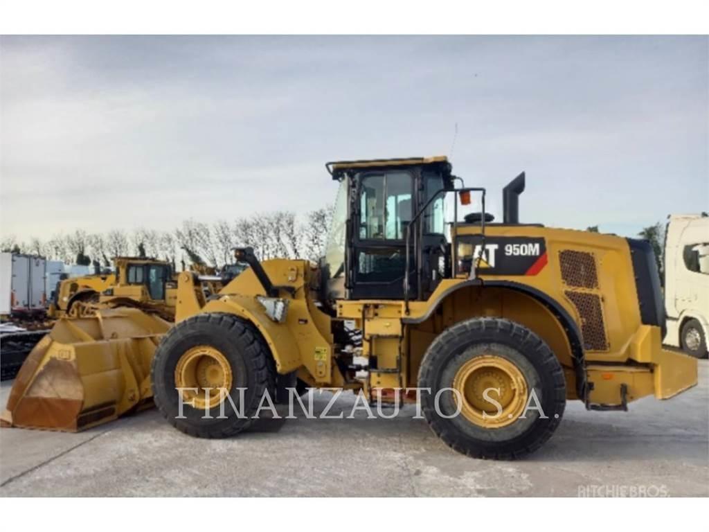 CAT 950M Фронтальные погрузчики