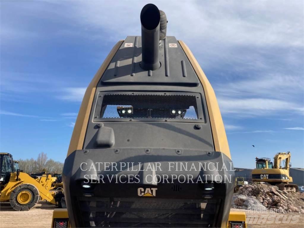 CAT 950M Фронтальные погрузчики