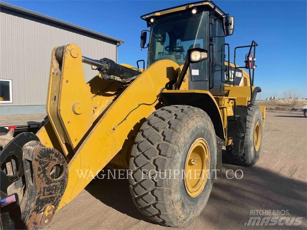 CAT 950M Фронтальные погрузчики