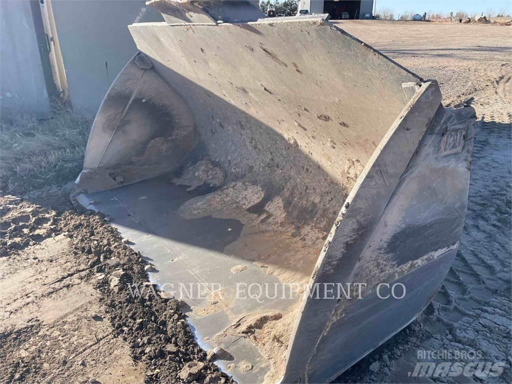 CAT 950M Фронтальные погрузчики