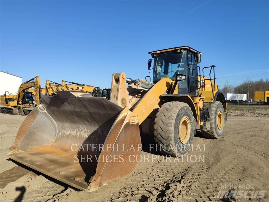 CAT 950M Фронтальные погрузчики