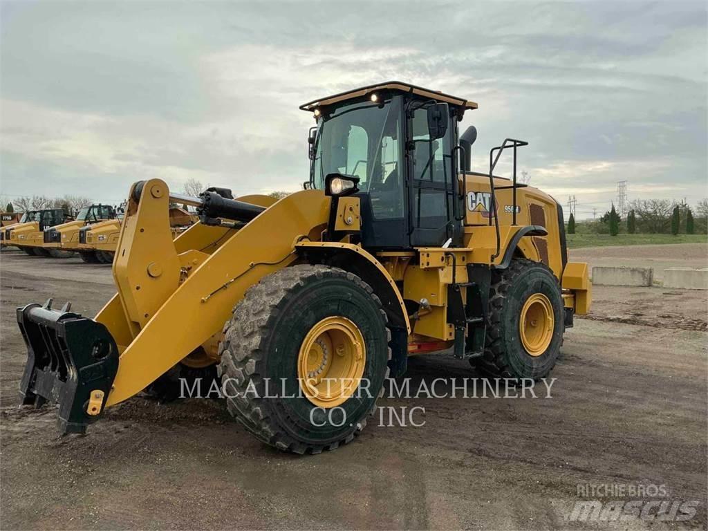 CAT 950M Фронтальные погрузчики