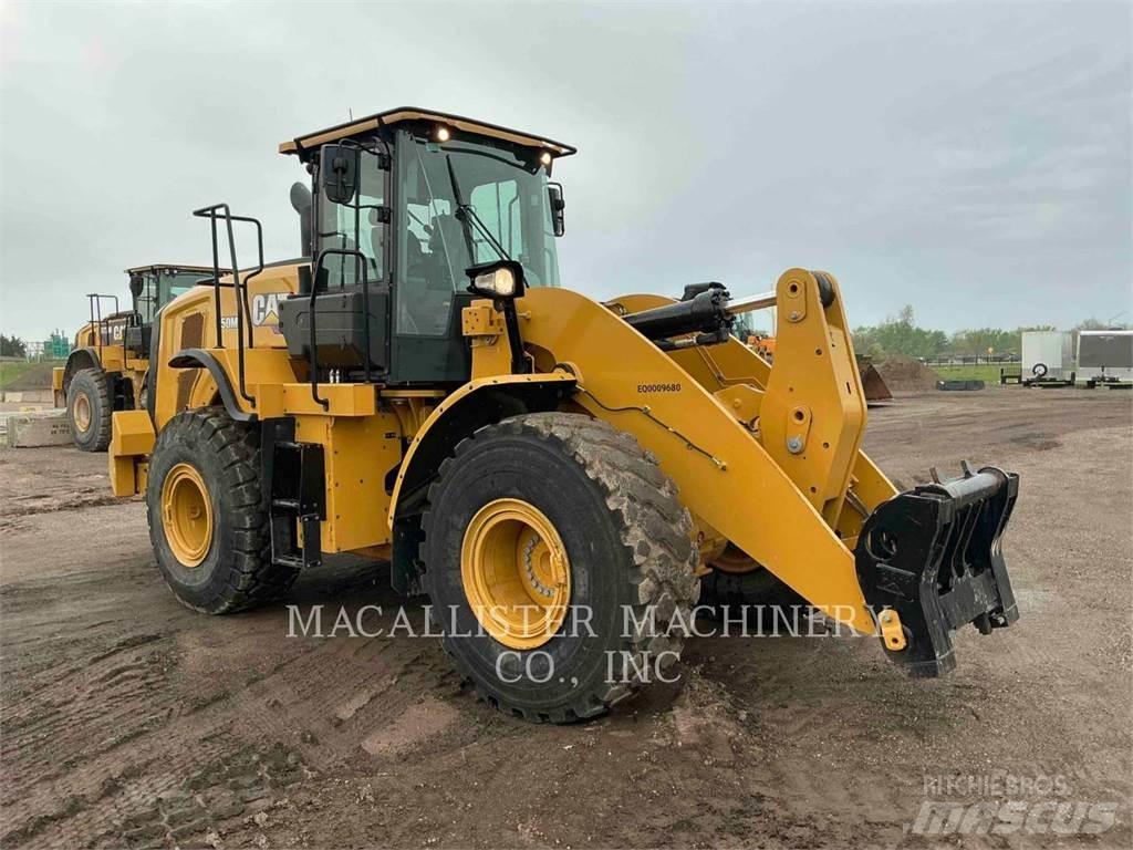 CAT 950M Фронтальные погрузчики