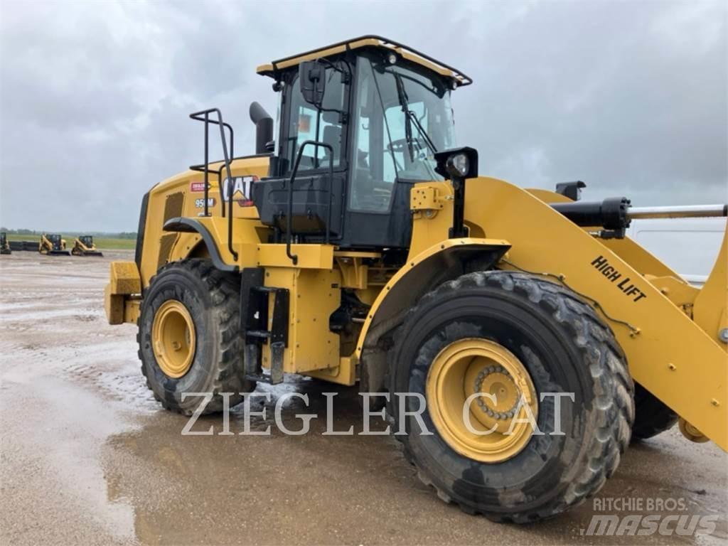 CAT 950M Фронтальные погрузчики